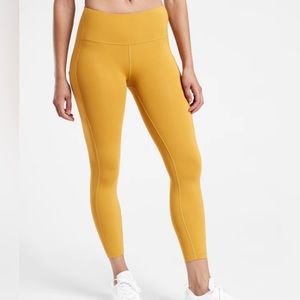 Athleta Ultimate Stash Pocket 7/8 Tight